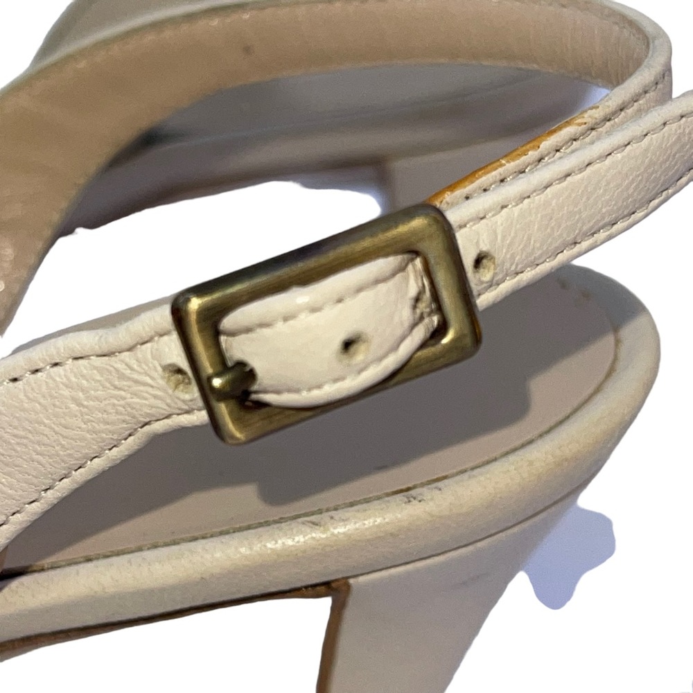 Salvatore Ferragamo Beige Leather Peep Toe Slingback Sandals Sz. 5B - Picture 9 of 10